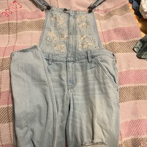 Overalls. Never worn. Size M. Super cute!